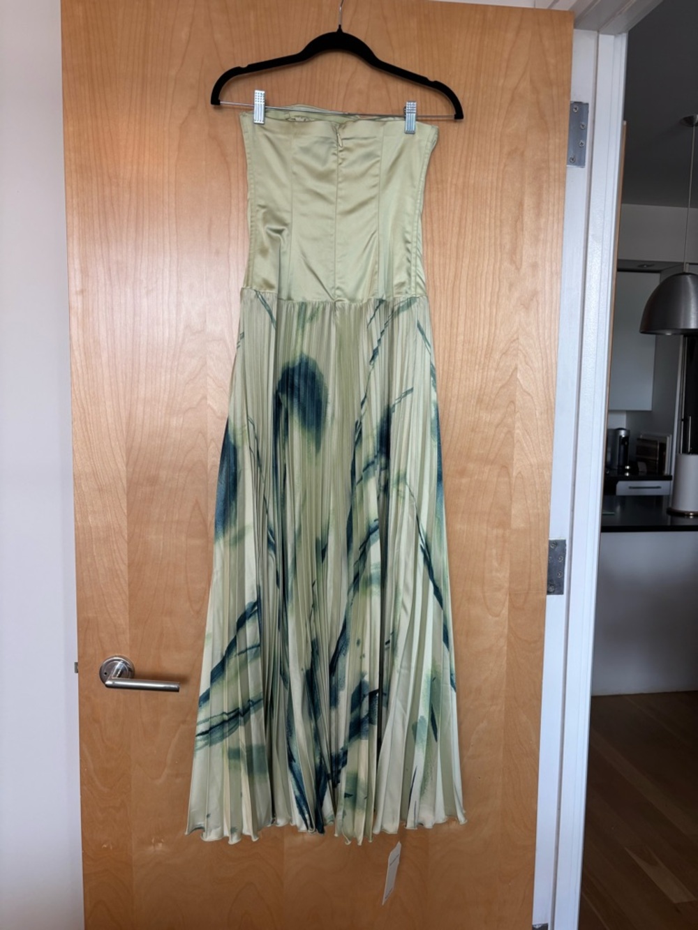 Abercrombie & Fitch Giselle Drop-Waist Maxi Dress - Picture 3 of 4